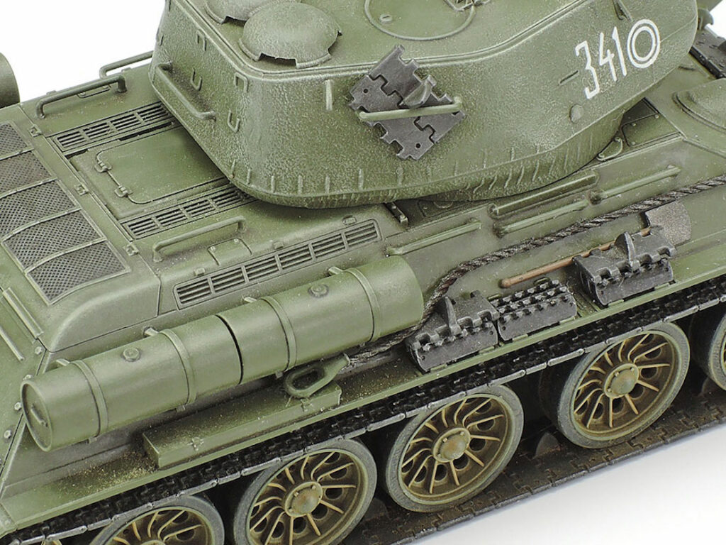 ソビエト軍の傑作T-34-85戦車がタミヤ製1/48プラモデルで登場！