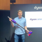 ダイソンから新しいスティック掃除機「Dyson Omni-glide」が登場