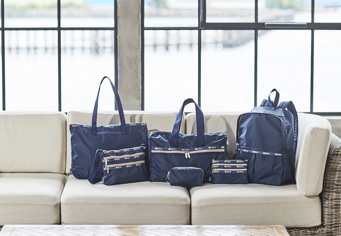 【最終お値下げ】LeSportsac 飛行機デザインポーチ3点セット　ANA ANA創立70周年記念の「LeSportsac」。歴代飛行機をデザインしたポーチ