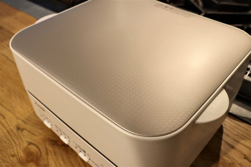 感動ブレッド1枚焼三菱「ブレッドオーブン」新色ノーブルホワイト（TO 