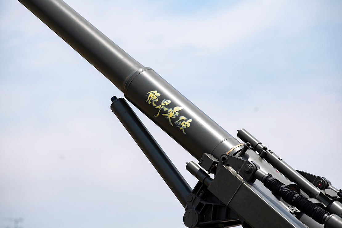 F2-1.jpg