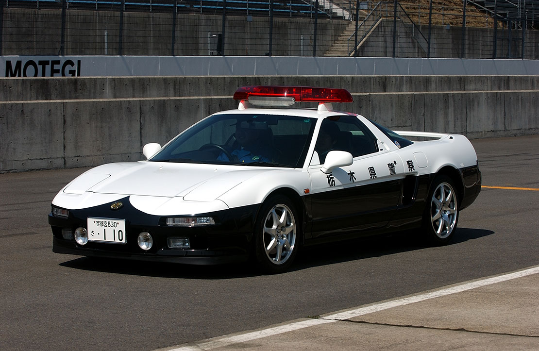 パトカー警察車両15台 なぜに警察がスポーツカーを!? 日本全国に配備されている超スゴ