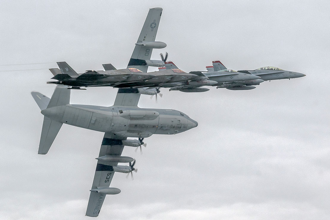 岩国基地フレンドシップデーと、米海軍EA-18Gの事故のニュース – モノ